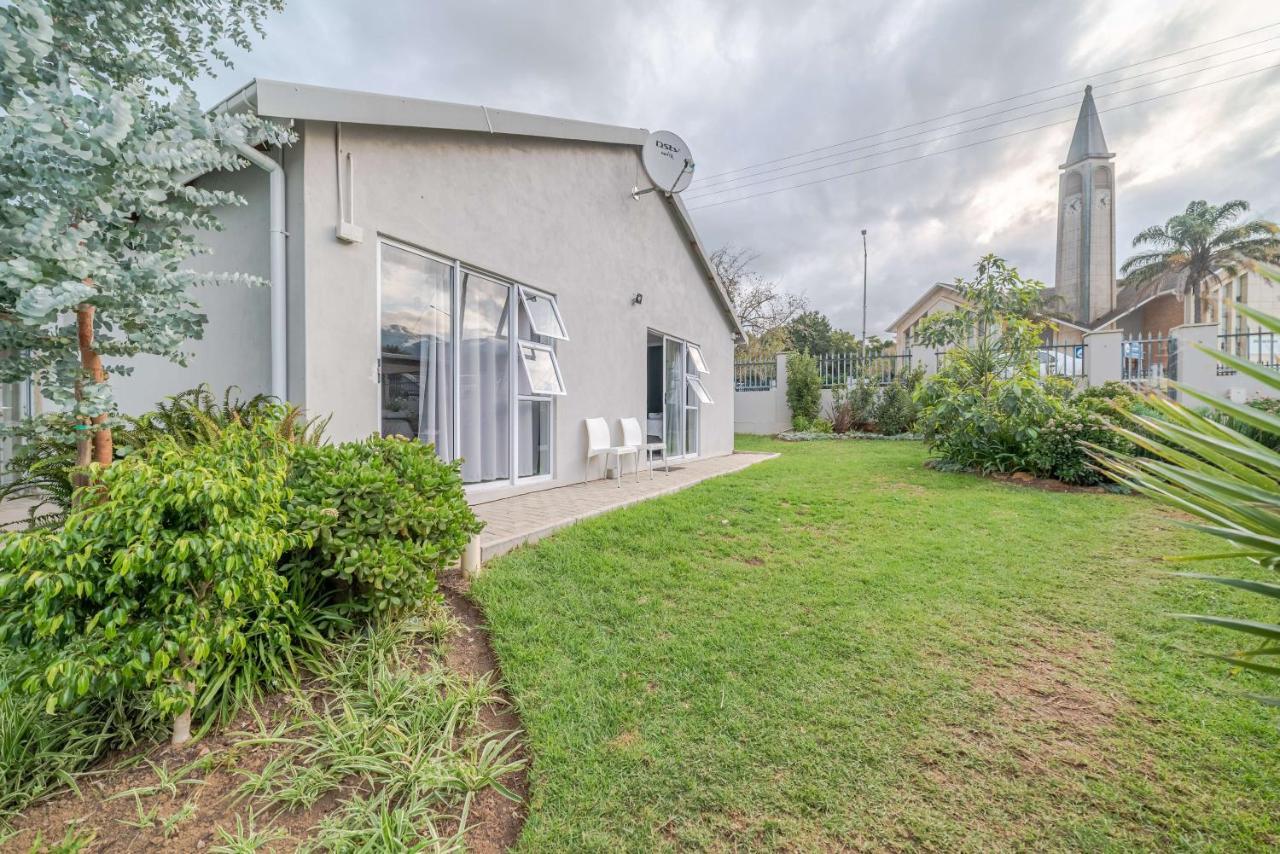 Azaria Guesthouse Swellendam Exterior foto